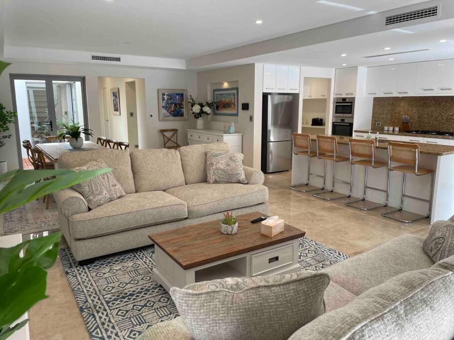 Canal Vista Mandurah Exterior photo
